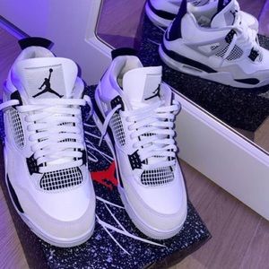 Jordan 4 Oreo (men all sizes)